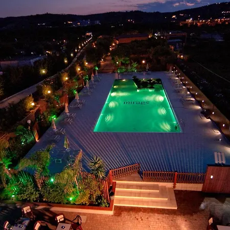 Villaggio Mirage Apartahotel 4*