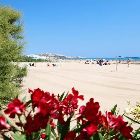 Apartahotel Villaggio Mirage 4*