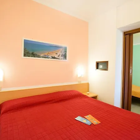 Apartahotel Villaggio Mirage 4*