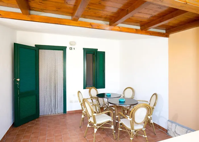 Apart-hotel Villaggio Mirage